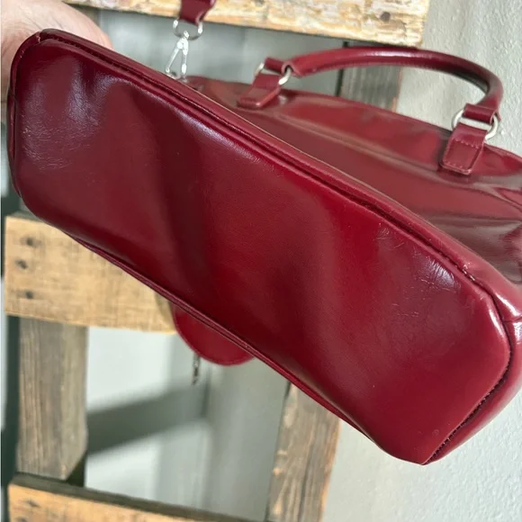 Steve Madden Burgundy shoulder Tote Bag with coin purse - Picture 8 of 10